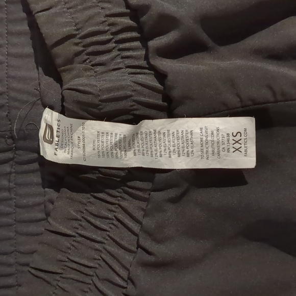 Fabletics shorts - Picture 5 of 5